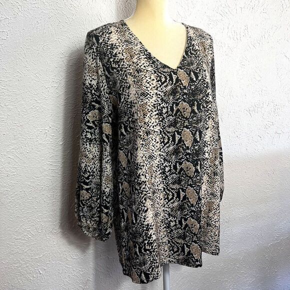 BELONGSCI Women's Loose Blouse Long Sleeved V-Neck Top Medium Animal Print - Picture 5 of 16